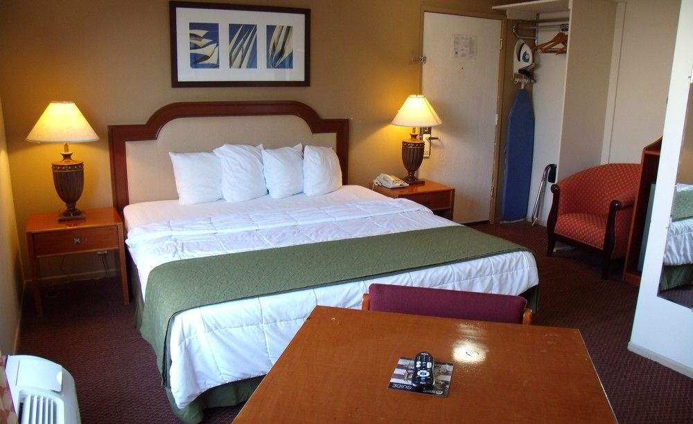 Portofino Beach Inn - Encinitas Extérieur photo