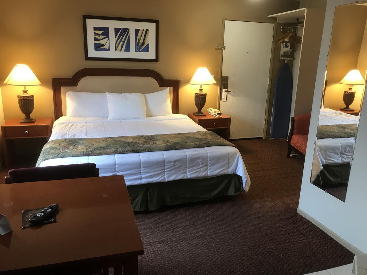 Portofino Beach Inn - Encinitas Extérieur photo